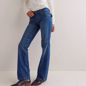 NWT, We The Free Flora Low-Rise Bootcut Denim Jeans W/Button-Fly Closure, 27